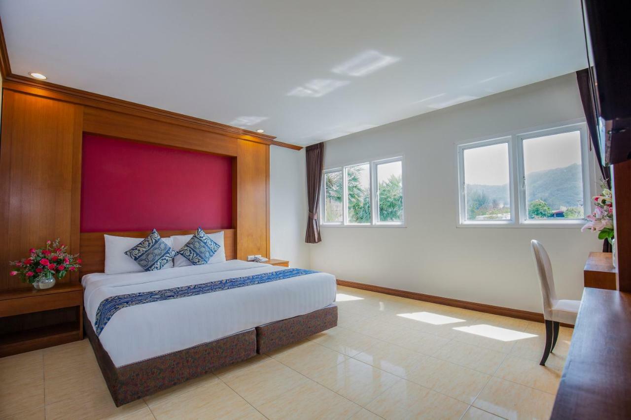 Sungthong Kamala Beach Resort Exterior photo
